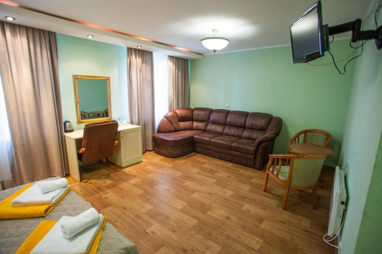 Park Rost Club Hotel Zadonets'ke Exterior foto