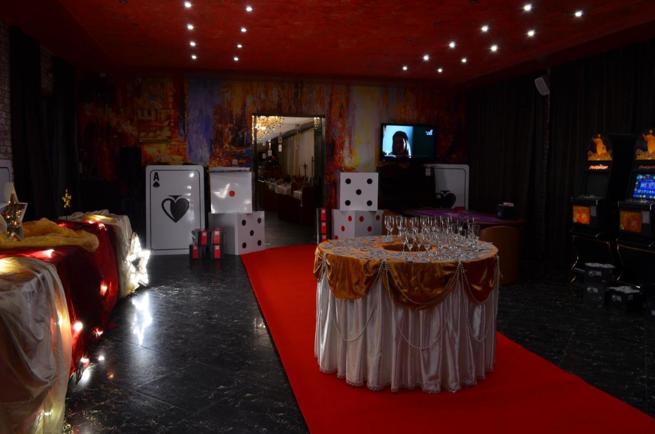 Park Rost Club Hotel Zadonets'ke Exterior foto